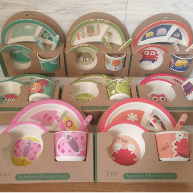 El servicio de mesa durable amistoso de la melamina de Eco fija para el regalo de los niños 1