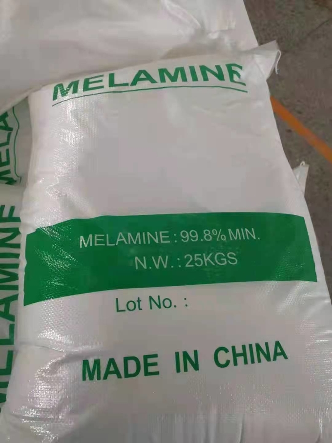 CAS 108-78-1 polvo de 99,8% melaminas para la resina de la madera contrachapada 3