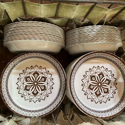 Un buen precio. Melamina Compra y venta de artículos de mesa Placas de cargador cuadradas Placas de restaurante negras mate en línea