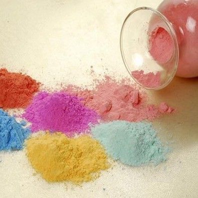 Un buen precio. Compuesto de moldeado de urea de baja viscosidad y alta elongación en línea