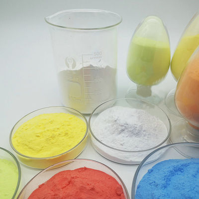 Un buen precio. Resina en polvo de formaldehído de urea Polvo blanco 1,2-1,4 G/cm3 Densidad Estable Duración en línea