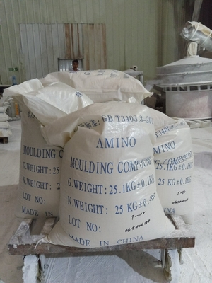 Un buen precio. Compuesto de moldeo de melamina blanca 145C Punto de fusión Perfecto para producir artículos de melamina de larga duración en línea