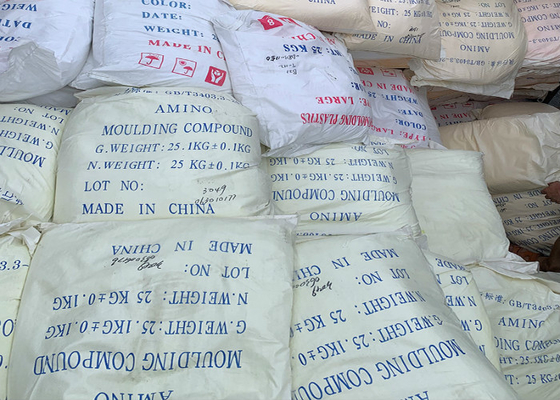 Un buen precio. 390920 polvo del formaldehído de la urea de la melamina de A1 A3 30% en línea