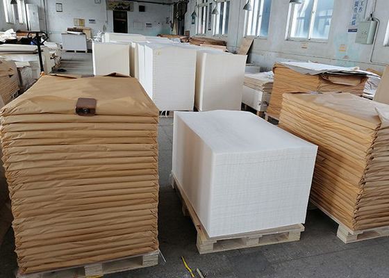 Un buen precio. Papel impermeable de la etiqueta de la melamina del OEM para el artículos de cocina de la melamina en línea